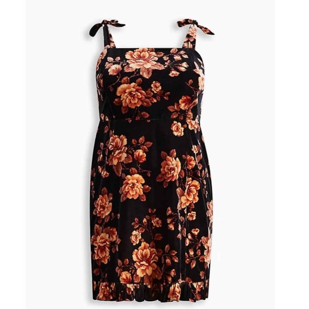 TORRID NWT AT THE KNEE VELVET RUFFLE TIER DRESS